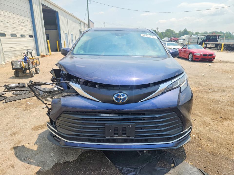 Продажа на аукционе авто 2023 Toyota Sienna, vin: 5TDJSKFC5PS074128, номер лота: 62961936