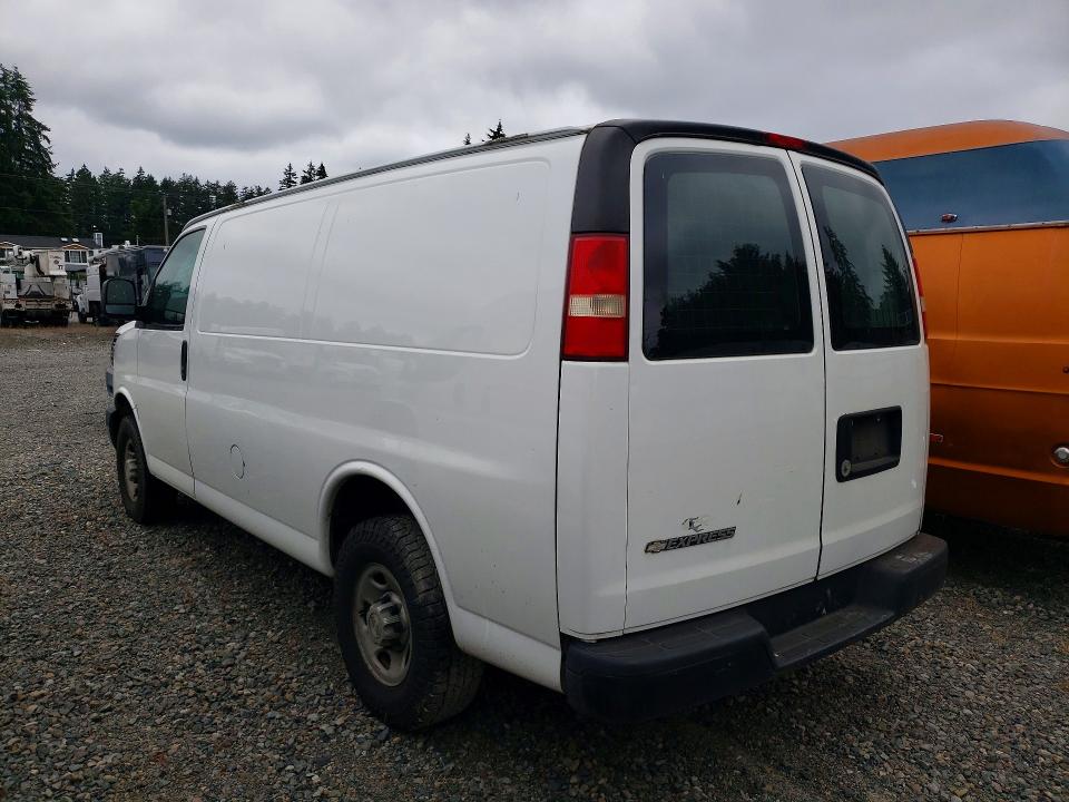 60134786 :رقم المزاد ، 1GCGG25CX81125151 vin ، 2008 Chevrolet Express G2500 مزاد بيع