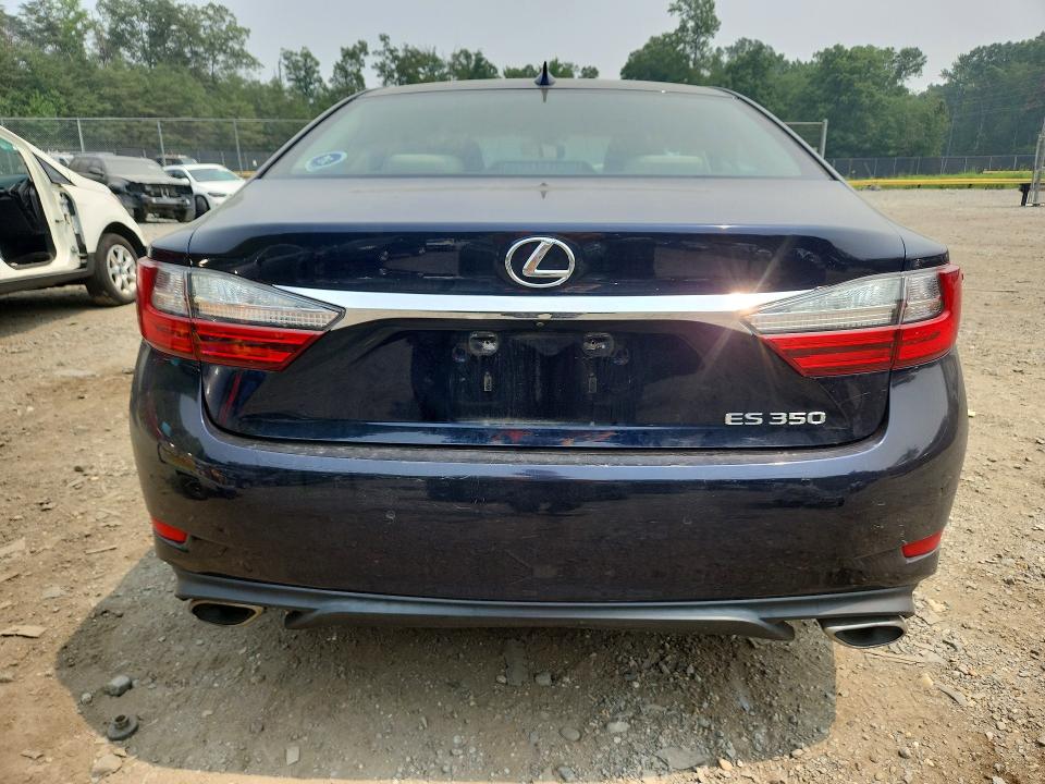 61302796 :رقم المزاد ، 58ABK1GG4JU105957 vin ، 2018 Lexus Es مزاد بيع