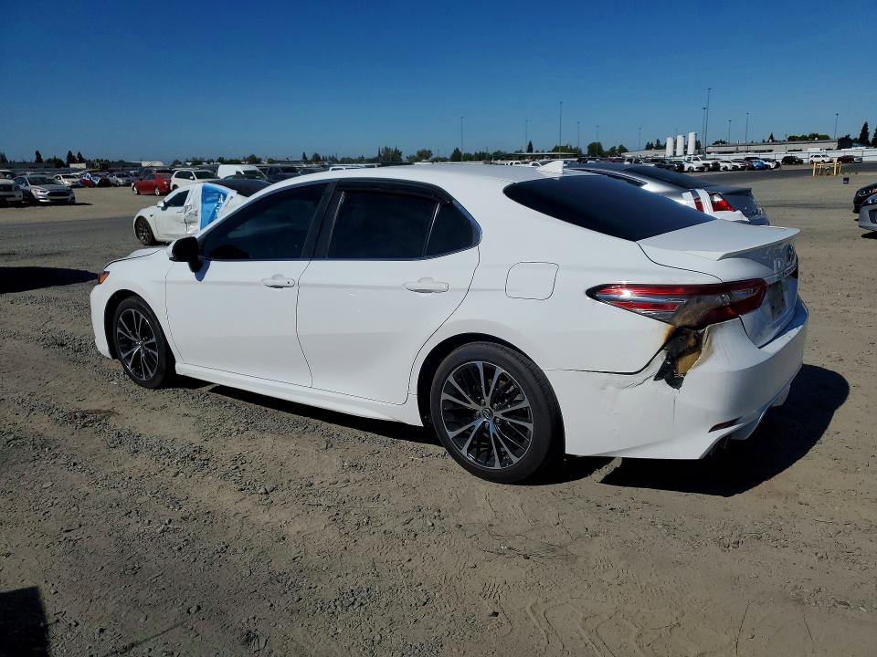 2019 Toyota Camry Hybrid მანქანა იყიდება აუქციონზე, vin: 4T1B21HK8KU520890, აუქციონის ნომერი: 60276616