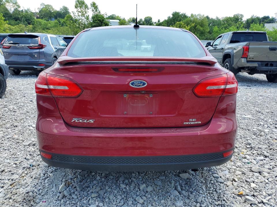 61160536 :رقم المزاد ، 1FADP3F20GL301079 vin ، 2016 Ford Focus مزاد بيع