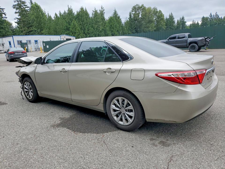 60202466 :رقم المزاد ، 4T4BF1FK8GR517377 vin ، 2016 Toyota Camry مزاد بيع