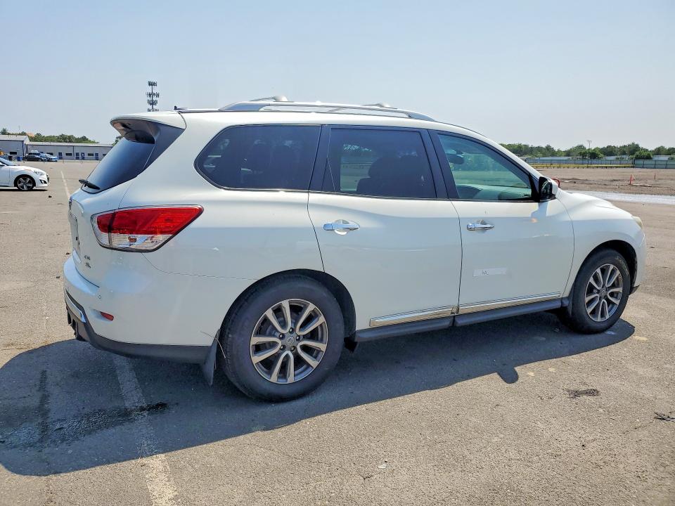 Продажа на аукционе авто 2015 Nissan Pathfinder, vin: 5N1AR2MM1FC625013, номер лота: 58153646