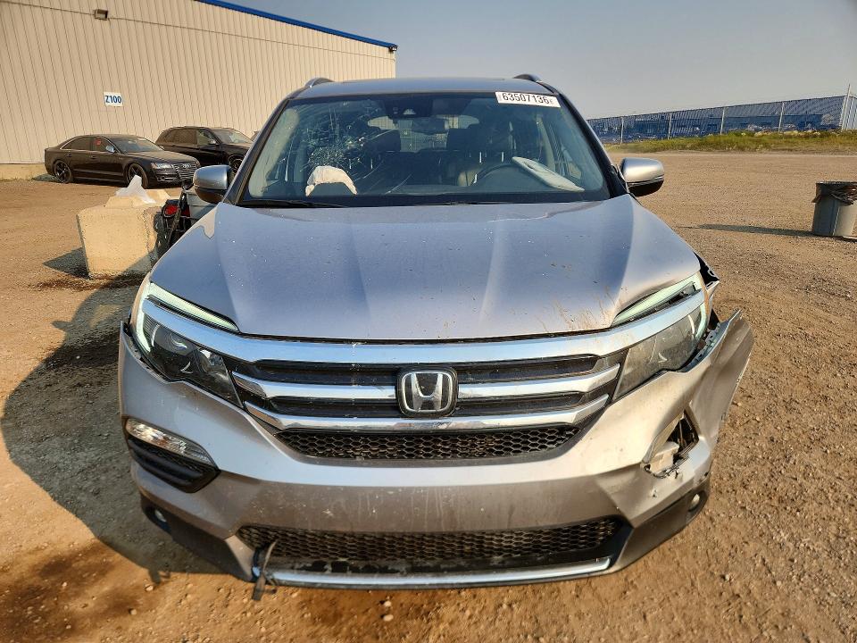 63507136 :رقم المزاد ، 5FNYF6H90JB502341 vin ، 2018 Honda Pilot مزاد بيع