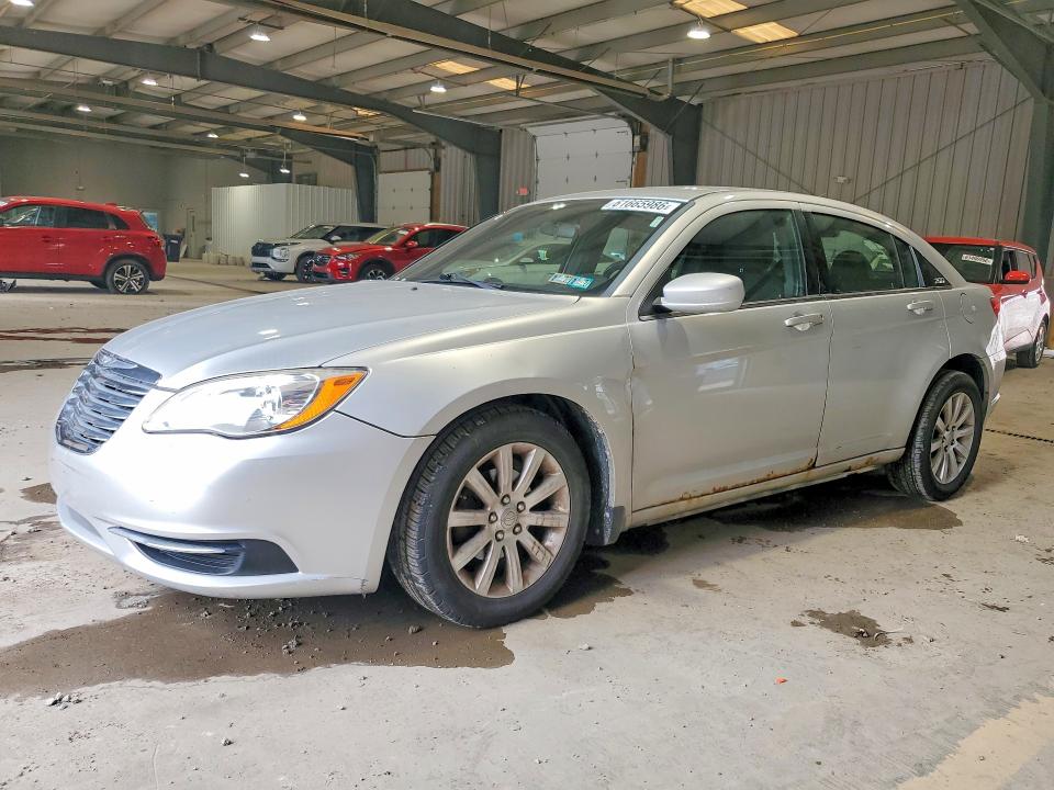 61665986 :رقم المزاد ، 1C3CCBBBXCN102111 vin ، 2012 Chrysler 200 مزاد بيع