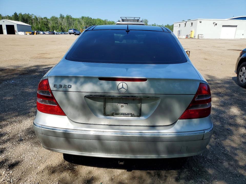 60365806 :رقم المزاد ، WDBUF65J25A664921 vin ، 2005 Mercedes-benz E مزاد بيع