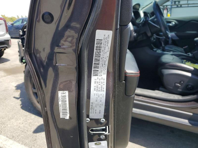 59874166 :رقم المزاد ، 1C4PJMBS1HW649395 vin ، 2017 Jeep Cherokee مزاد بيع