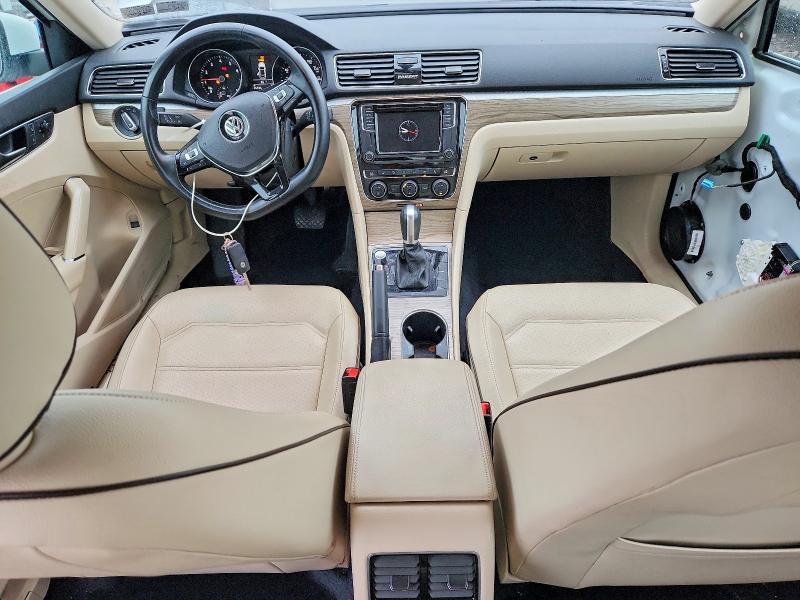 59649326 :رقم المزاد ، 1VWBA7A35JC031488 vin ، 2018 Volkswagen Passat مزاد بيع