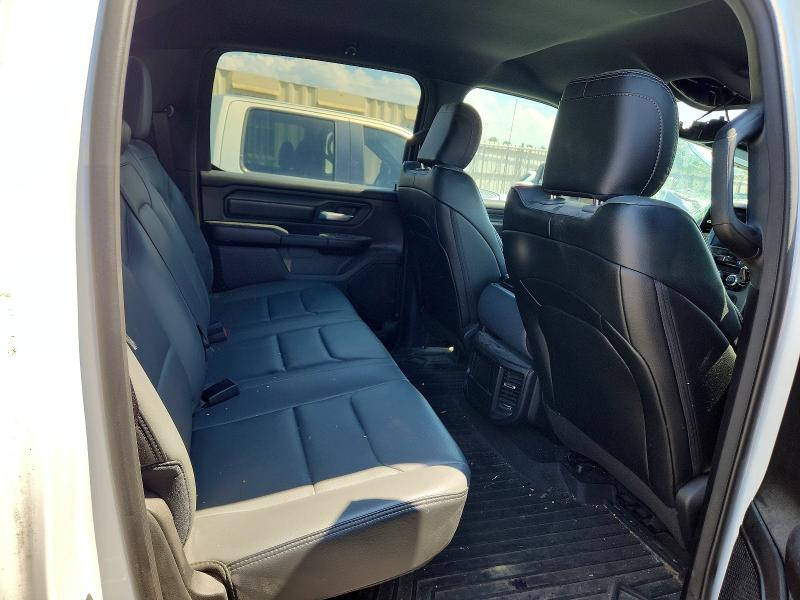 Продажа на аукционе авто 2025 Ram 1500, vin: 1C6RREGG2SN615904, номер лота: 59765276