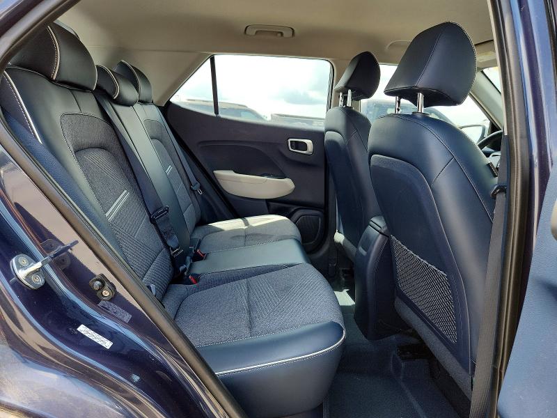 60651026 :رقم المزاد ، KMHRC8A37NU199503 vin ، 2022 Hyundai Venue مزاد بيع