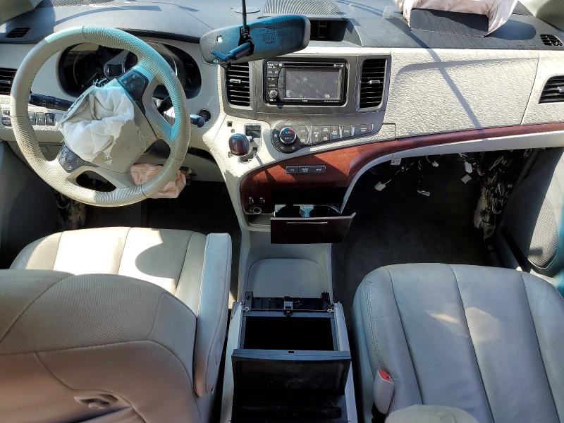 60418206 :رقم المزاد ، 5TDYK3DC1ES462476 vin ، 2014 Toyota Sienna مزاد بيع