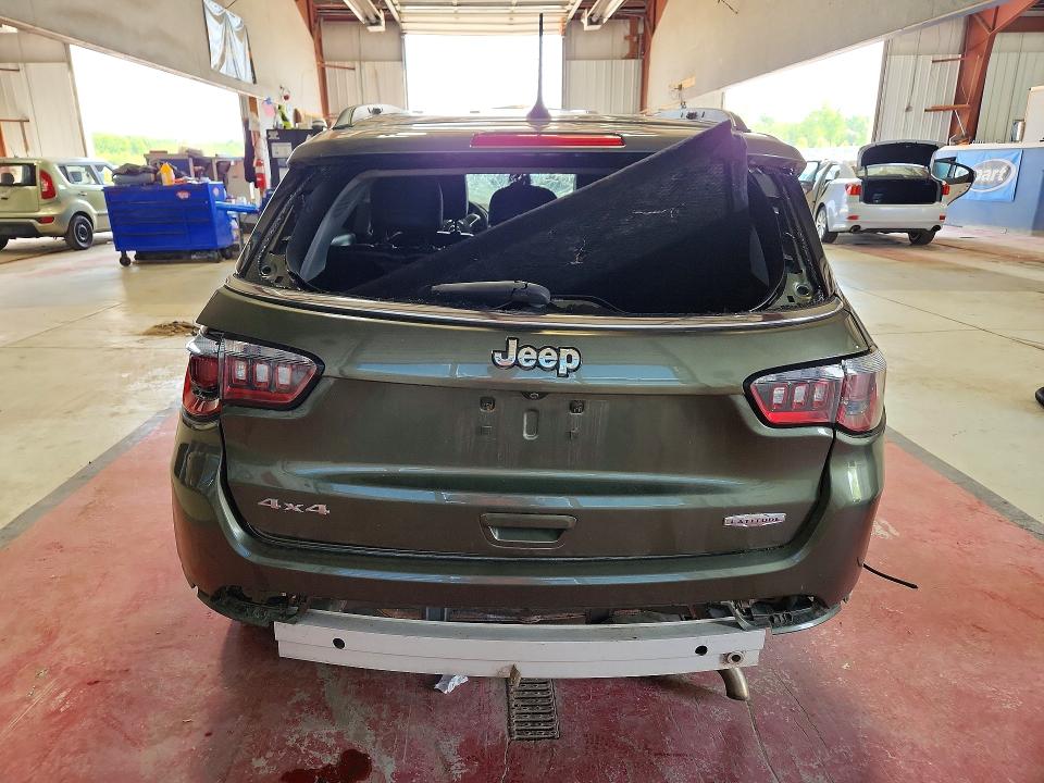 59983886 :رقم المزاد ، 3C4NJDBB1KT670333 vin ، 2019 Jeep Compass مزاد بيع