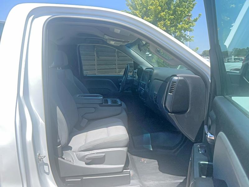 Продажа на аукционе авто 2018 Chevrolet Silverado, vin: 1GCNCNEH4JZ126674, номер лота: 62905326