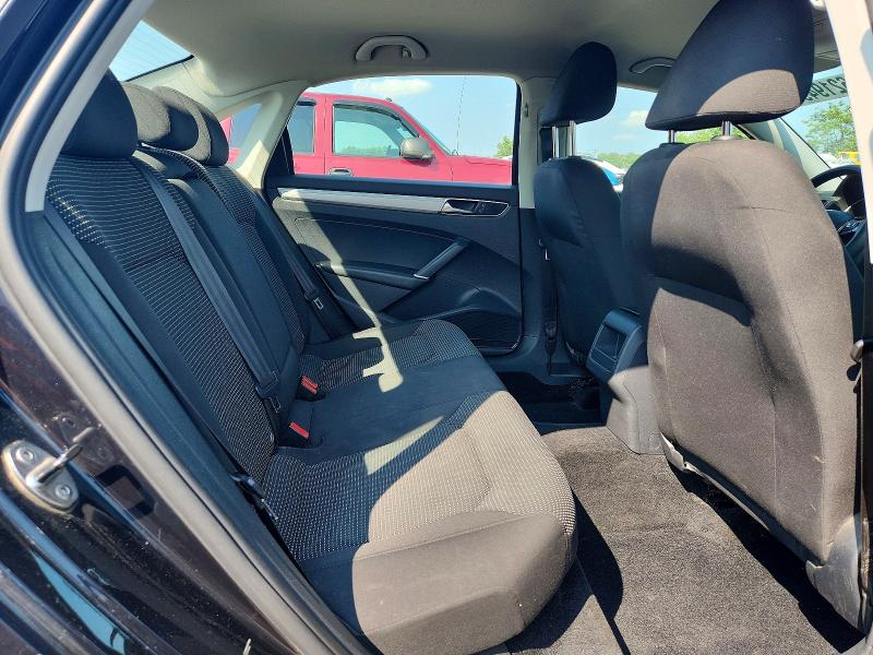 2017 Volkswagen Passat მანქანა იყიდება აუქციონზე, vin: 1VWAT7A39HC073923, აუქციონის ნომერი: 62194986