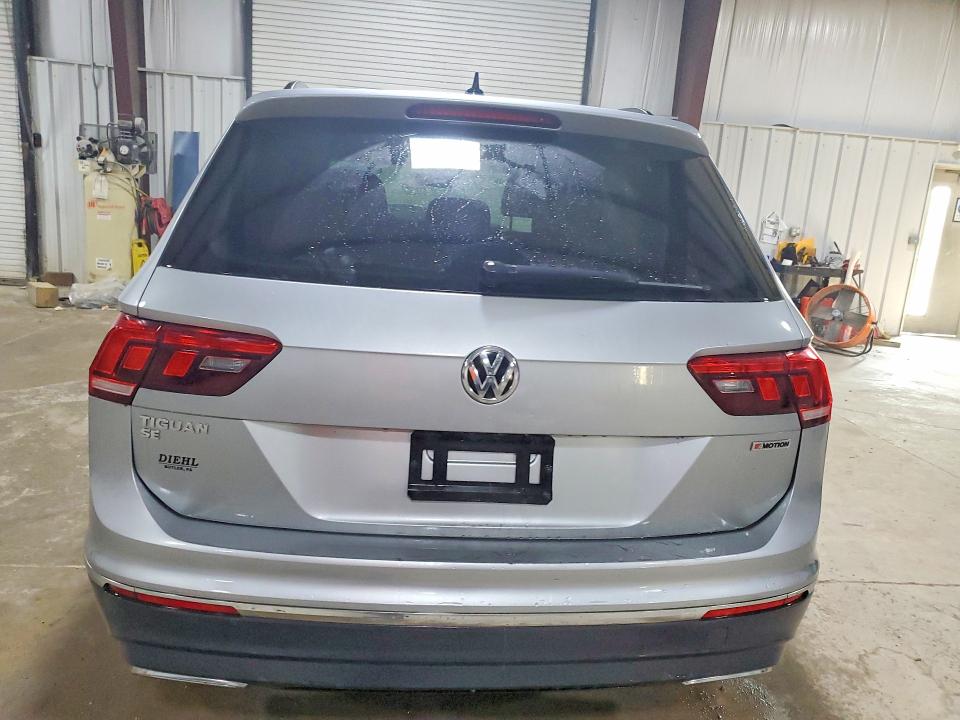 Продаж на аукціоні авто 2020 Volkswagen Tiguan, vin: 3VV2B7AX3LM013982, номер лоту: 62413976