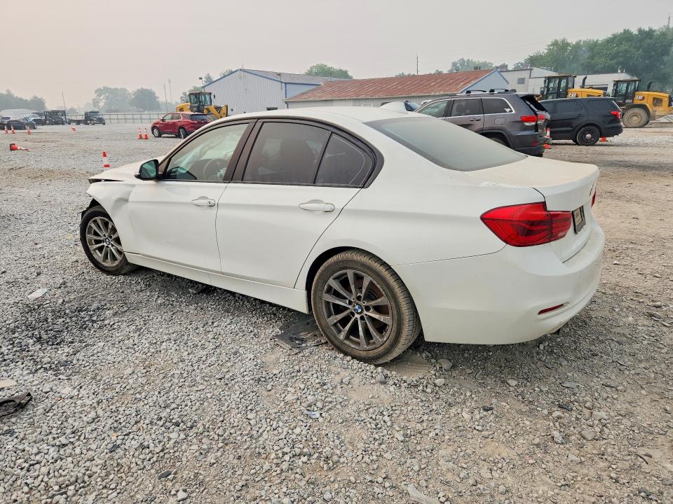 58266986 :رقم المزاد ، WBA8A9C50JK623147 vin ، 2018 Bmw 320 مزاد بيع