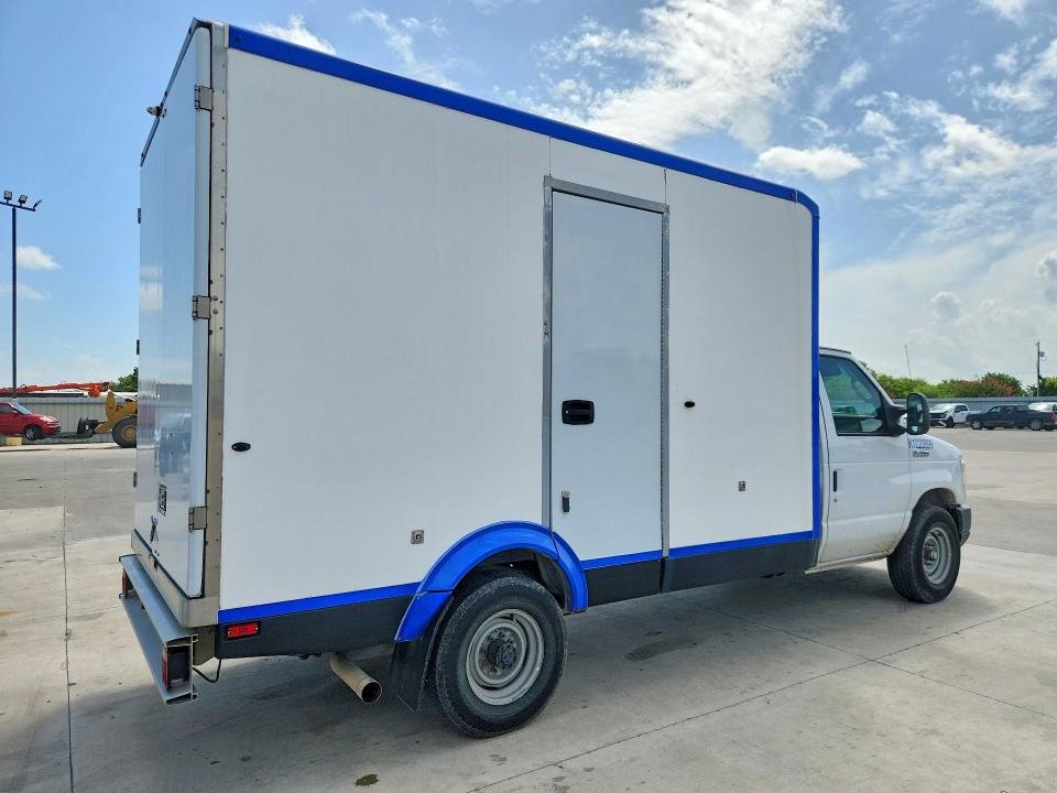 60671396 :رقم المزاد ، 1FDWE3FK3PDD00801 vin ، 2023 Ford E350 مزاد بيع