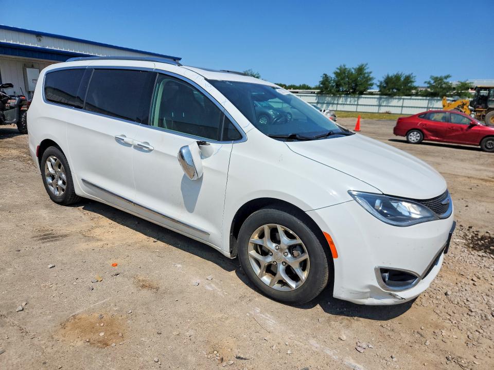 Продажа на аукционе авто 2019 Chrysler Pacifica, vin: 2C4RC1GG2KR627556, номер лота: 63070016