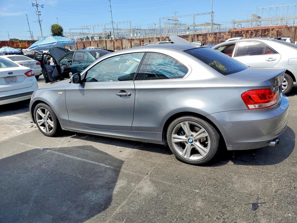 61892526 :رقم المزاد ، WBAUP9C56CVL91362 vin ، 2012 Bmw 128 مزاد بيع