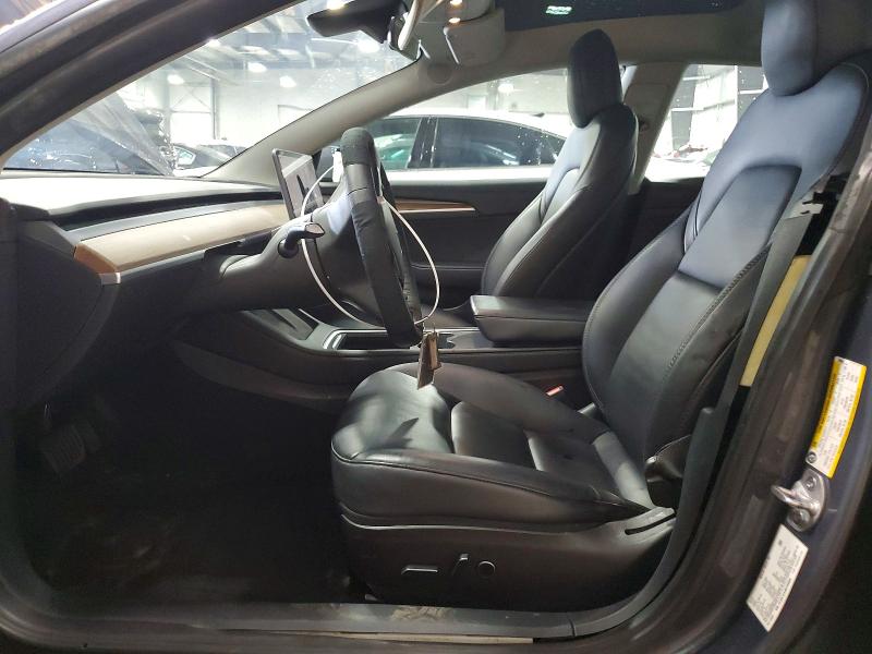 61541806 :رقم المزاد ، 5YJ3E1EA4NF369085 vin ، 2022 Tesla Model 3 مزاد بيع