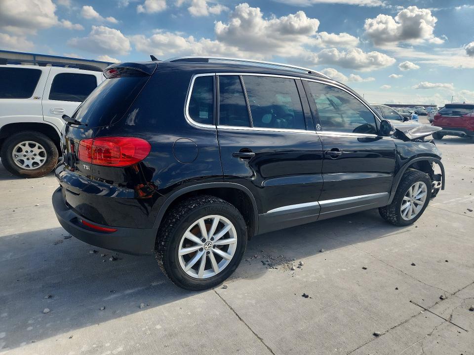Продажа на аукционе авто 2017 Volkswagen Tiguan, vin: WVGRV7AX1HW508320, номер лота: 60825776