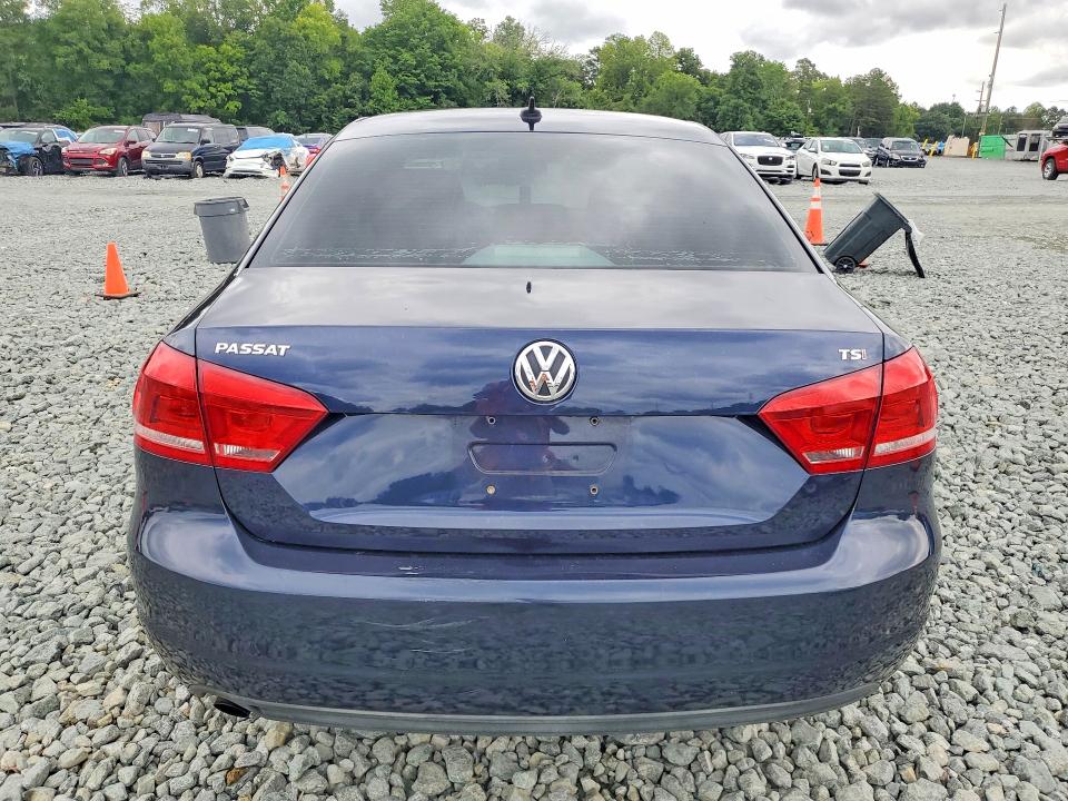 60816876 :رقم المزاد ، 1VWAT7A30FC048941 vin ، 2015 Volkswagen Passat مزاد بيع