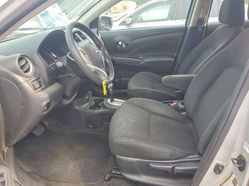 59981756 :رقم المزاد ، 3N1CN7AP2HK451120 vin ، 2017 Nissan Versa مزاد بيع