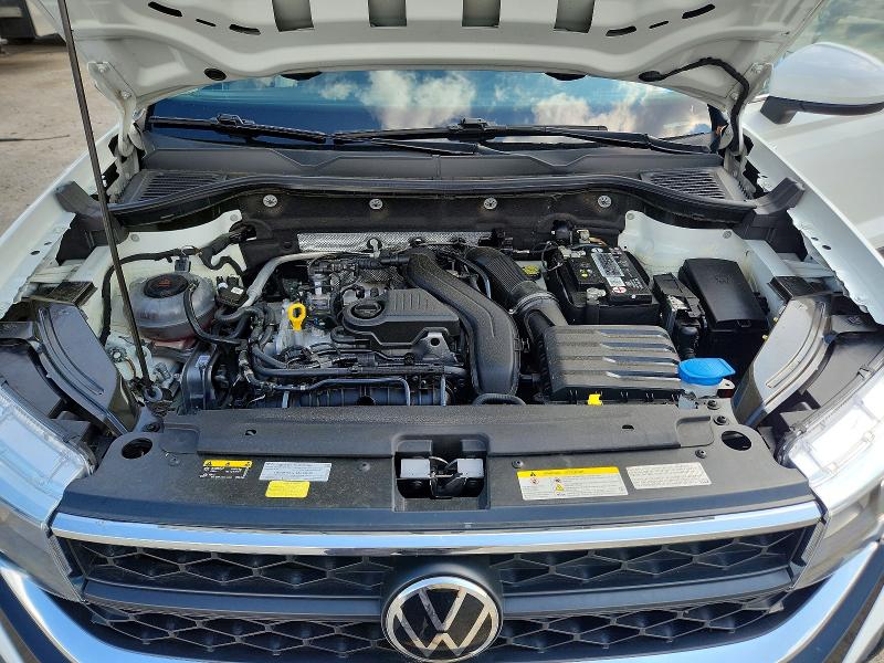 Продаж на аукціоні авто 2022 Volkswagen Taos, vin: 3VVPX7B25NM038752, номер лоту: 60589876
