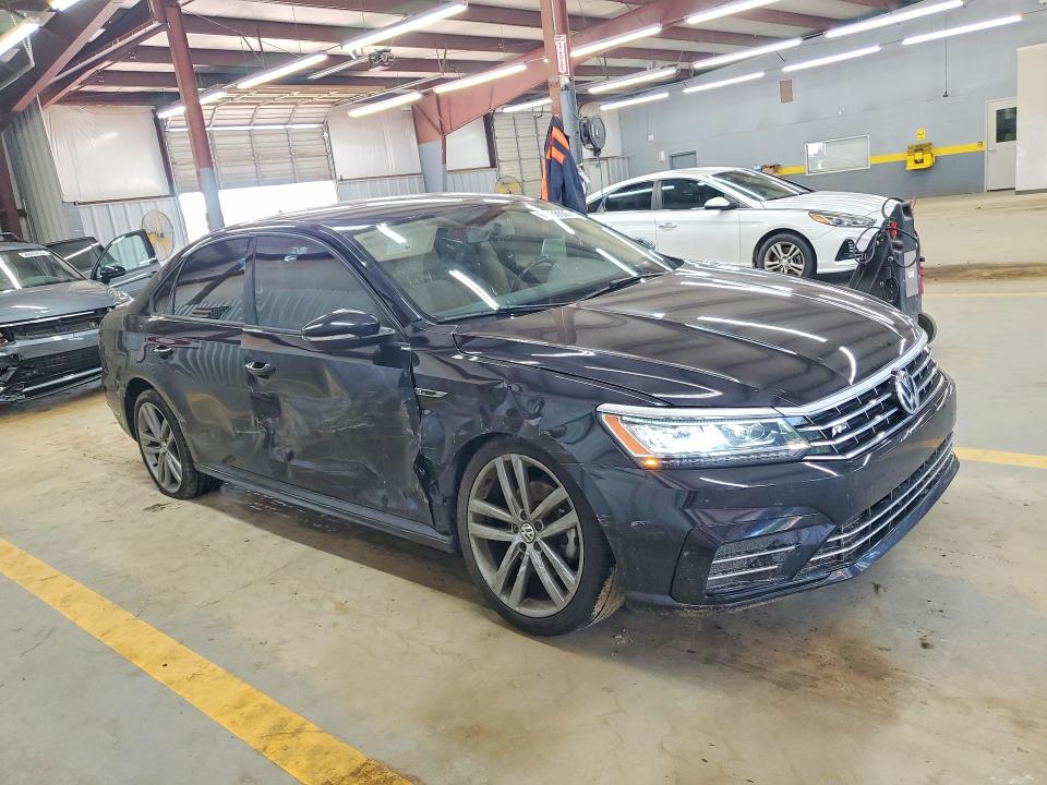 Продажа на аукционе авто 2018 Volkswagen Passat, vin: 1VWAA7A34JC029579, номер лота: 60136836