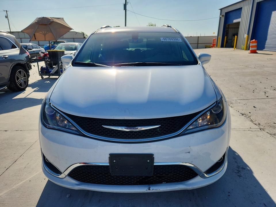 Продажа на аукционе авто 2019 Chrysler Pacifica, vin: 2C4RC1BG1KR554476, номер лота: 60789306