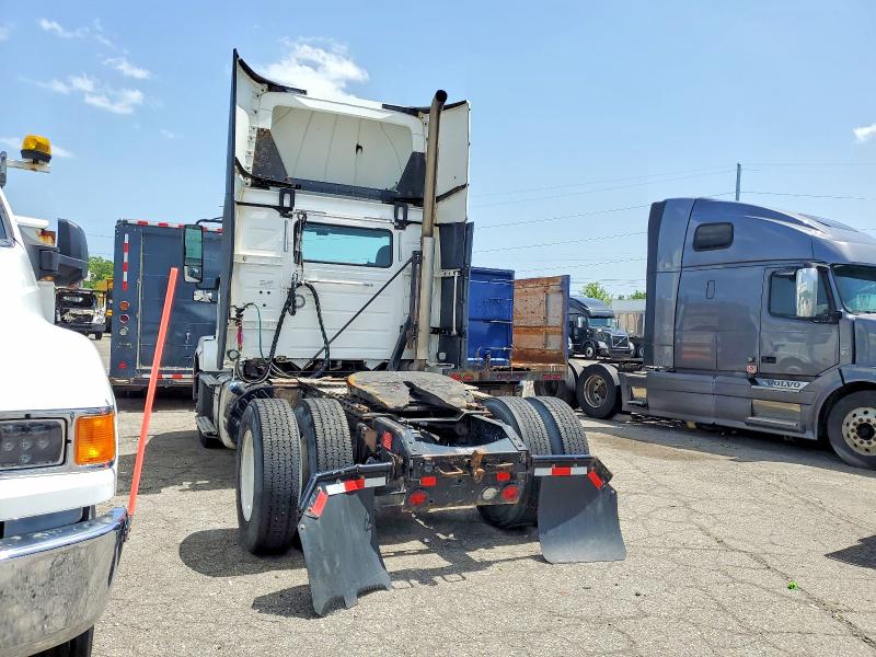 2017 Volvo Vn მანქანა იყიდება აუქციონზე, vin: 4V4N39TG5HN987997, აუქციონის ნომერი: 57909706