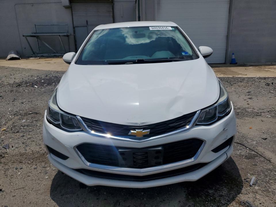 60696856 :رقم المزاد ، 1G1BB5SM1J7195933 vin ، 2018 Chevrolet Cruze مزاد بيع