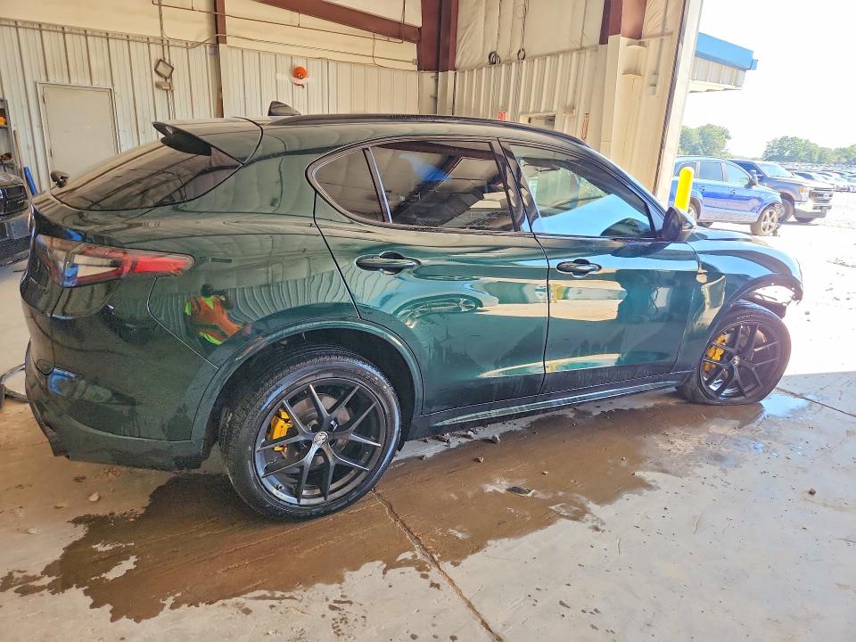 2021 Alfa Romeo Stelvio მანქანა იყიდება აუქციონზე, vin: ZASPAKBN1M7D15698, აუქციონის ნომერი: 58937726