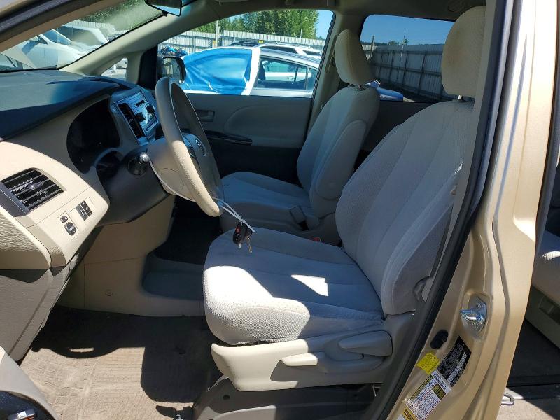 63014026 :رقم المزاد ، 5TDKA3DC8BS007774 vin ، 2011 Toyota Sienna مزاد بيع