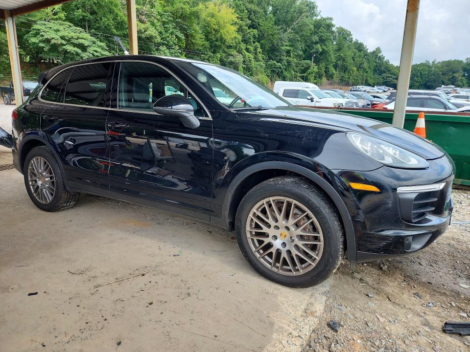 Продажа на аукционе авто 2016 Porsche Cayenne, vin: WP1AA2A27GKA37928, номер лота: 60793456