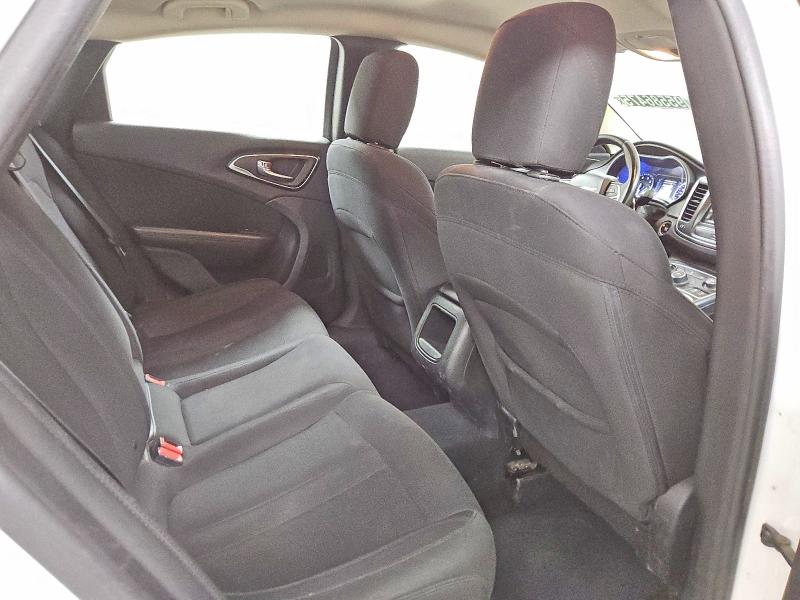 95586475 :رقم المزاد ، 1C3CCCAB9FN612316 vin ، 2015 Chrysler 200 مزاد بيع