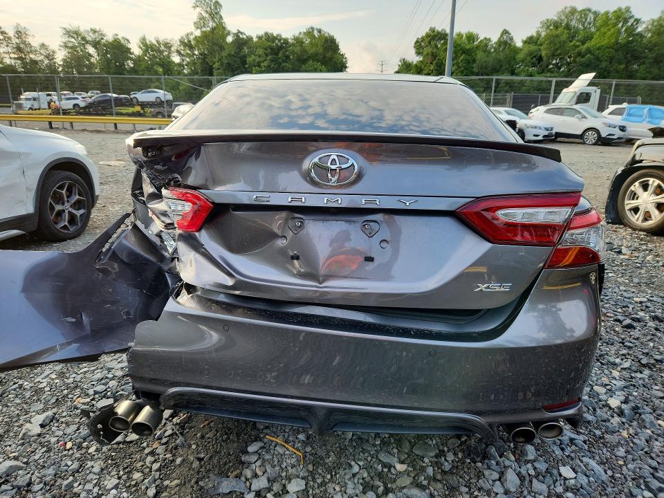 Aukcja sprzedaży 2018 Toyota Camry, vin: 4T1B61HK8JU121125, numer aukcji: 59875006