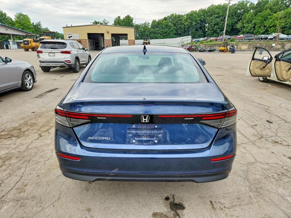 2024 Honda Accord მანქანა იყიდება აუქციონზე, vin: 1HGCY1F39RA015571, აუქციონის ნომერი: 60479146