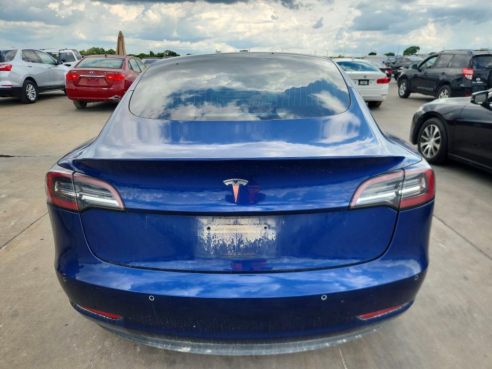 60625786 :رقم المزاد ، 5YJ3E1EA2LF598586 vin ، 2020 Tesla Model 3 مزاد بيع