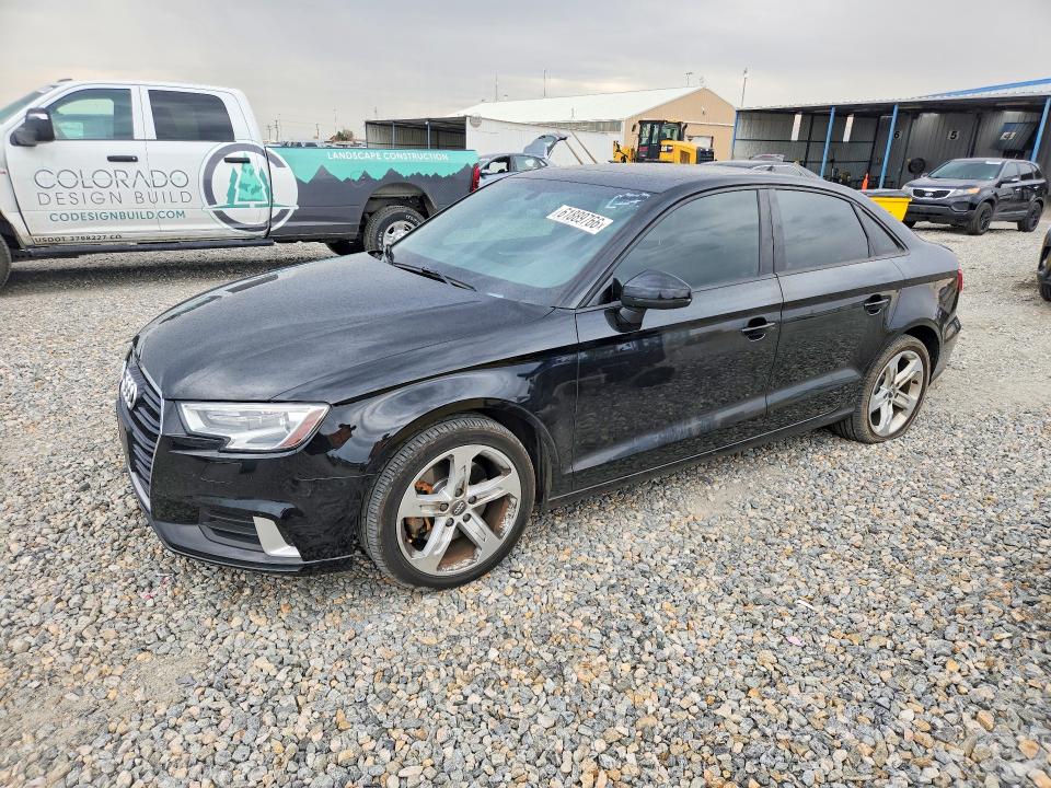 61889766 :رقم المزاد ، WAUAUGFF1J1033627 vin ، 2018 Audi A3 مزاد بيع