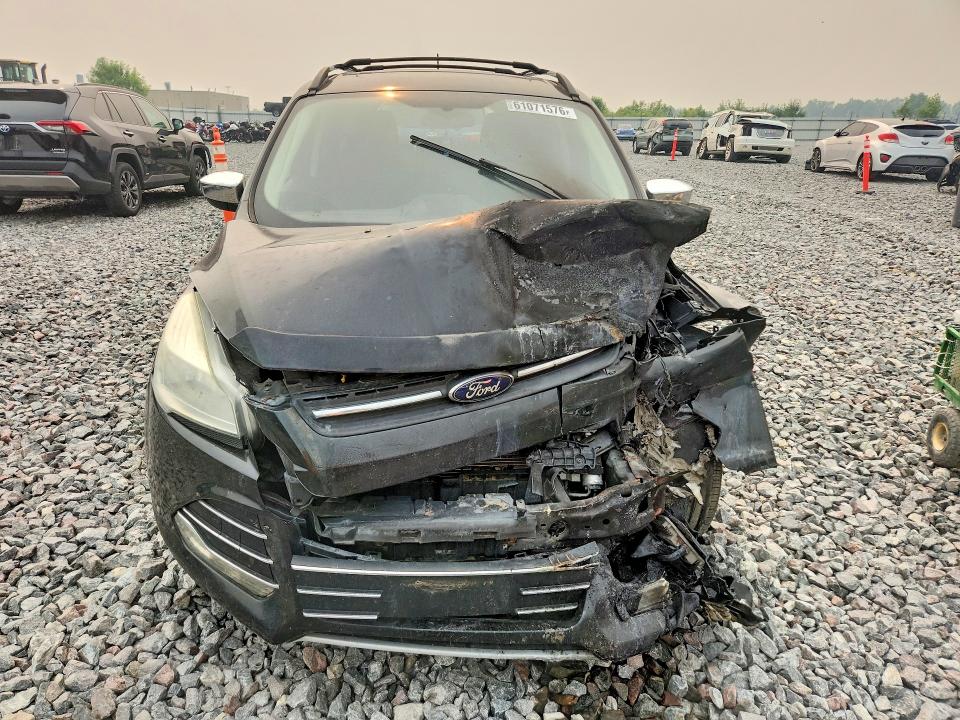 Продажа на аукционе авто 2015 Ford Escape, vin: 1FMCU9G9XFUA00899, номер лота: 61071576