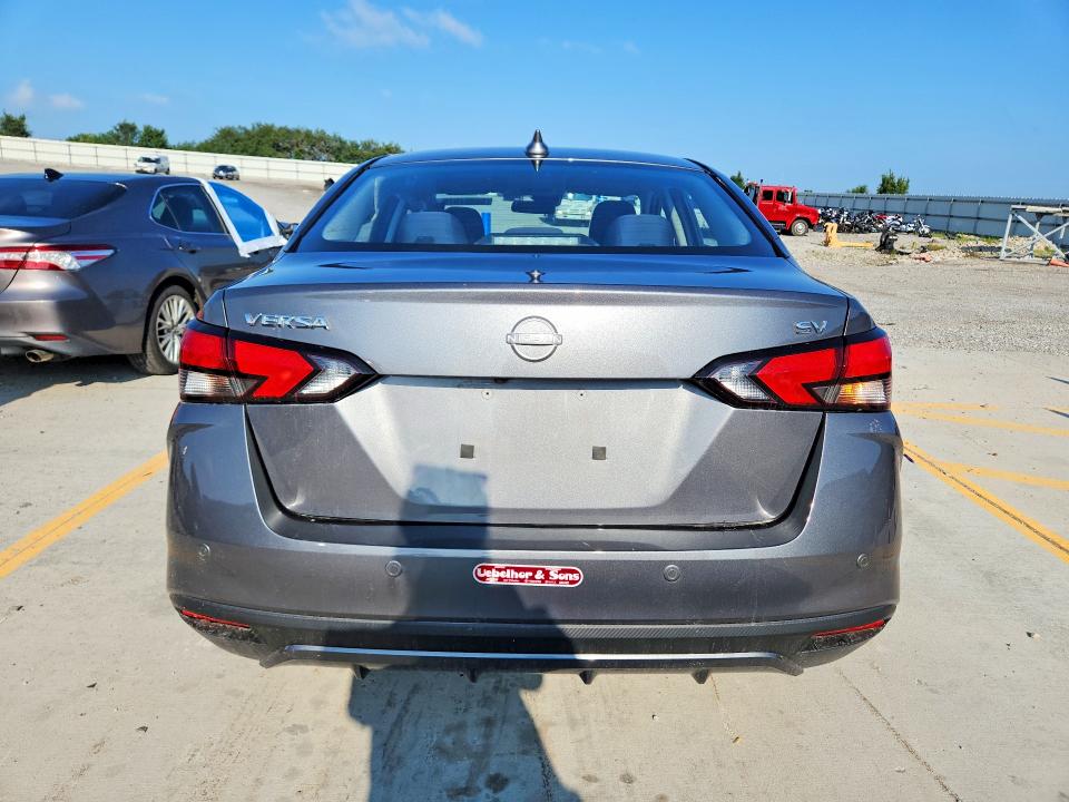 60467876 :رقم المزاد ، 3N1CN8EV1PL840208 vin ، 2023 Nissan Versa مزاد بيع