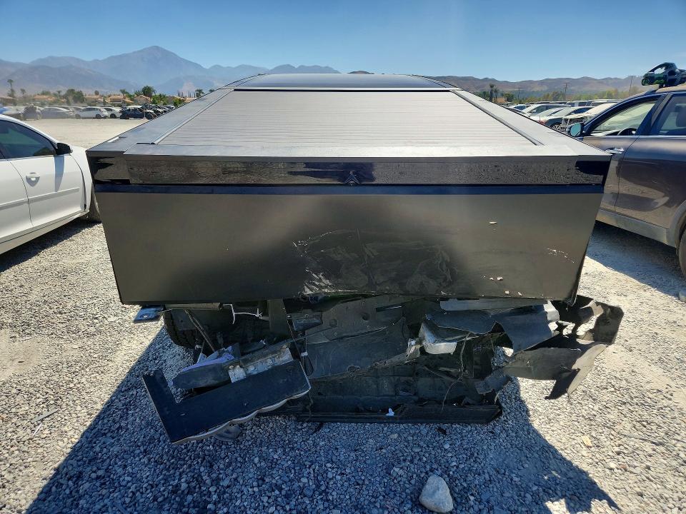 63382736 :رقم المزاد ، 7G2CEHED5RA043797 vin ، 2024 Tesla Cybertruck مزاد بيع