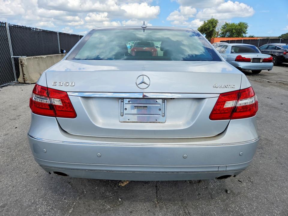 2010 Mercedes-benz E მანქანა იყიდება აუქციონზე, vin: WDDHF8HB1AA113480, აუქციონის ნომერი: 62300656