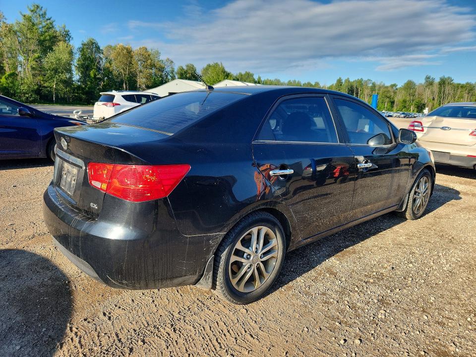 2011 Kia Forte მანქანა იყიდება აუქციონზე, vin: KNAFU4A27B5319551, აუქციონის ნომერი: 62226126