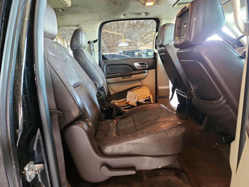 2011 Cadillac Escalade მანქანა იყიდება აუქციონზე, vin: 1GYS4KEF3BR400374, აუქციონის ნომერი: 61120896