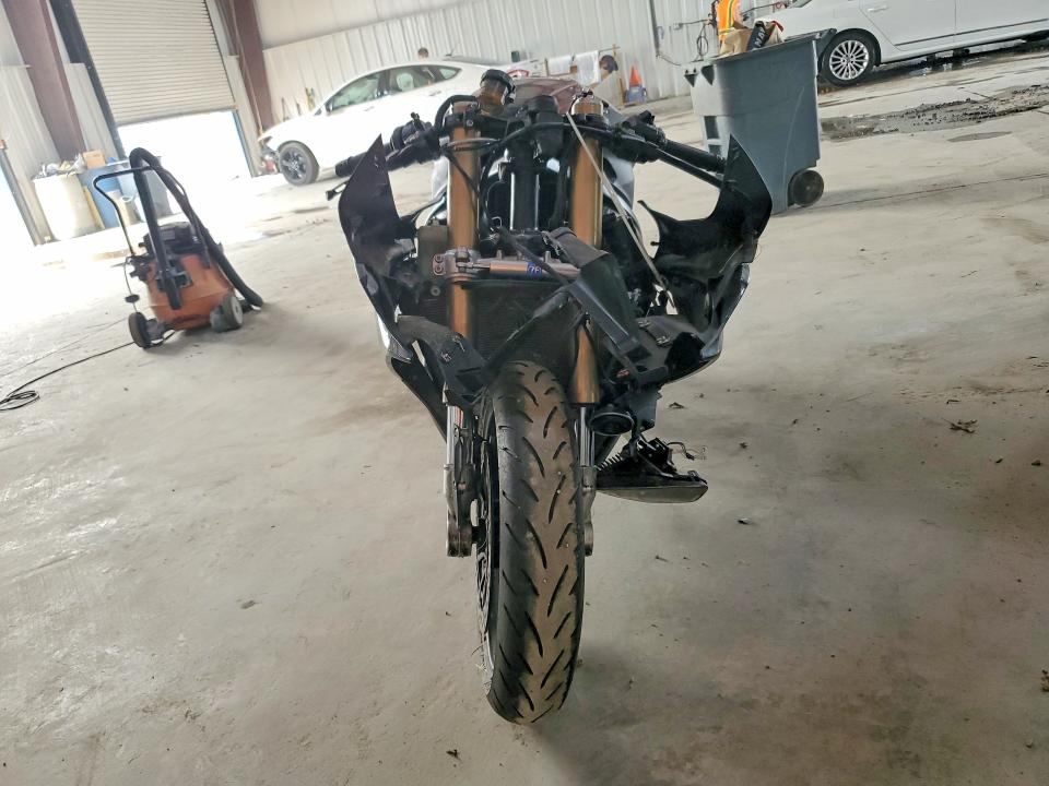 61547466 :رقم المزاد ، WB10E2307N6F51099 vin ، 2022 Bmw S 1000 مزاد بيع