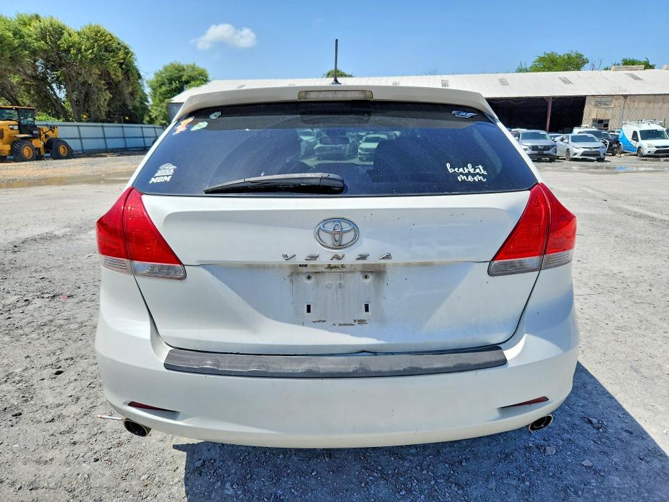 62448316 :رقم المزاد ، 4T3ZK3BB9AU025557 vin ، 2010 Toyota Venza مزاد بيع