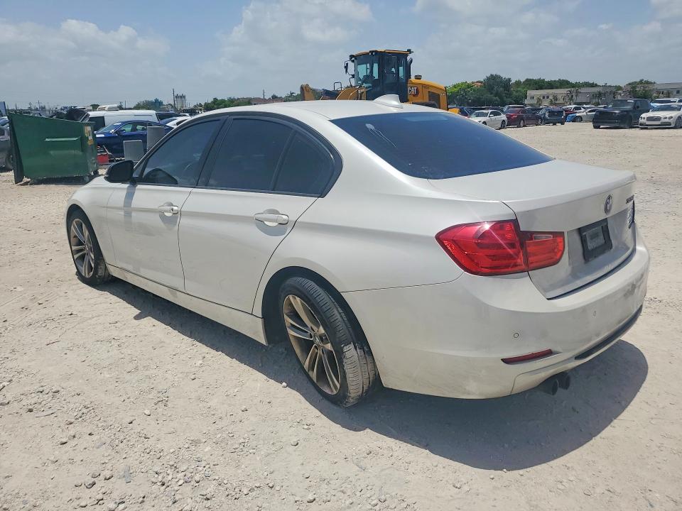 60616446 :رقم المزاد ، WBA3A5G5XFNS89633 vin ، 2015 Bmw 328 مزاد بيع