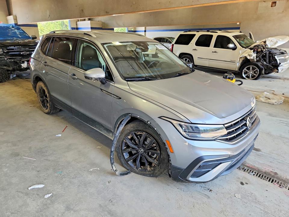 63022226 :رقم المزاد ، 3VV2B7AX0RM036015 vin ، 2024 Volkswagen Tiguan مزاد بيع